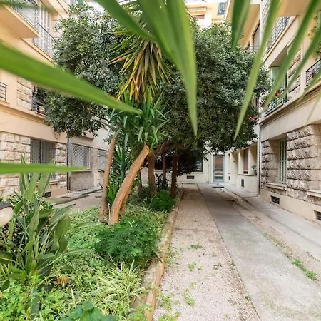 - Carre D'or Apartamento *